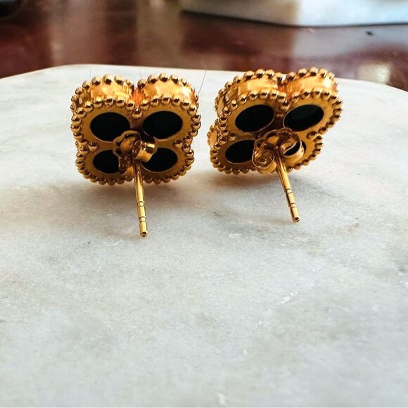 18KT Gold Clover Onyx Earrings - Picture 4 of 5